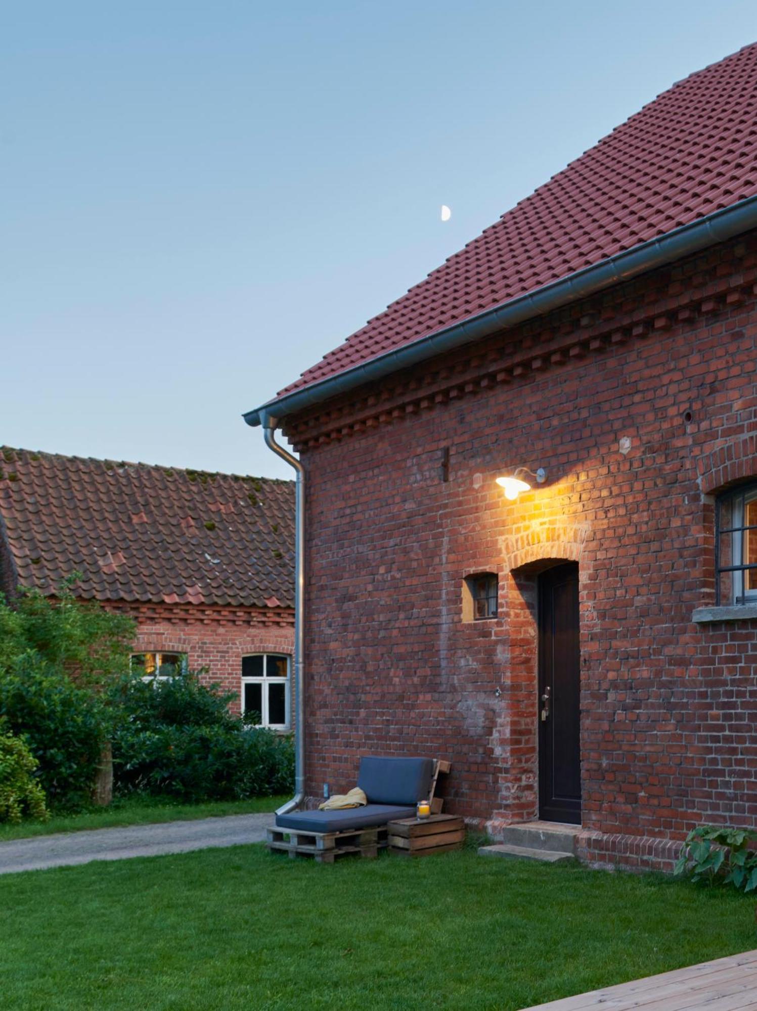 Re~Barn - Modern Country Stay Essel Стая снимка